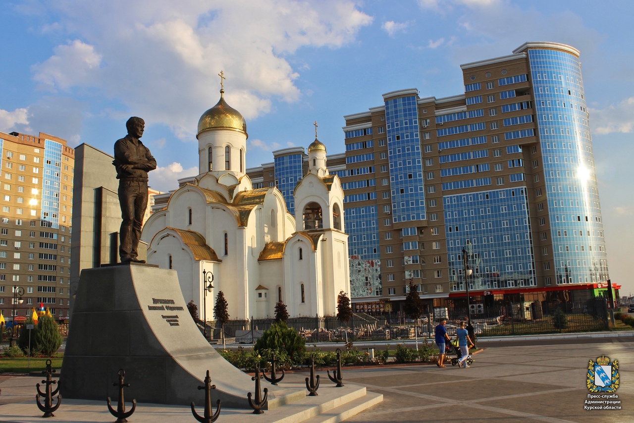 В Курске установлена женщина, которая увезла два чужих самоката с детской  площадки | ИА Край