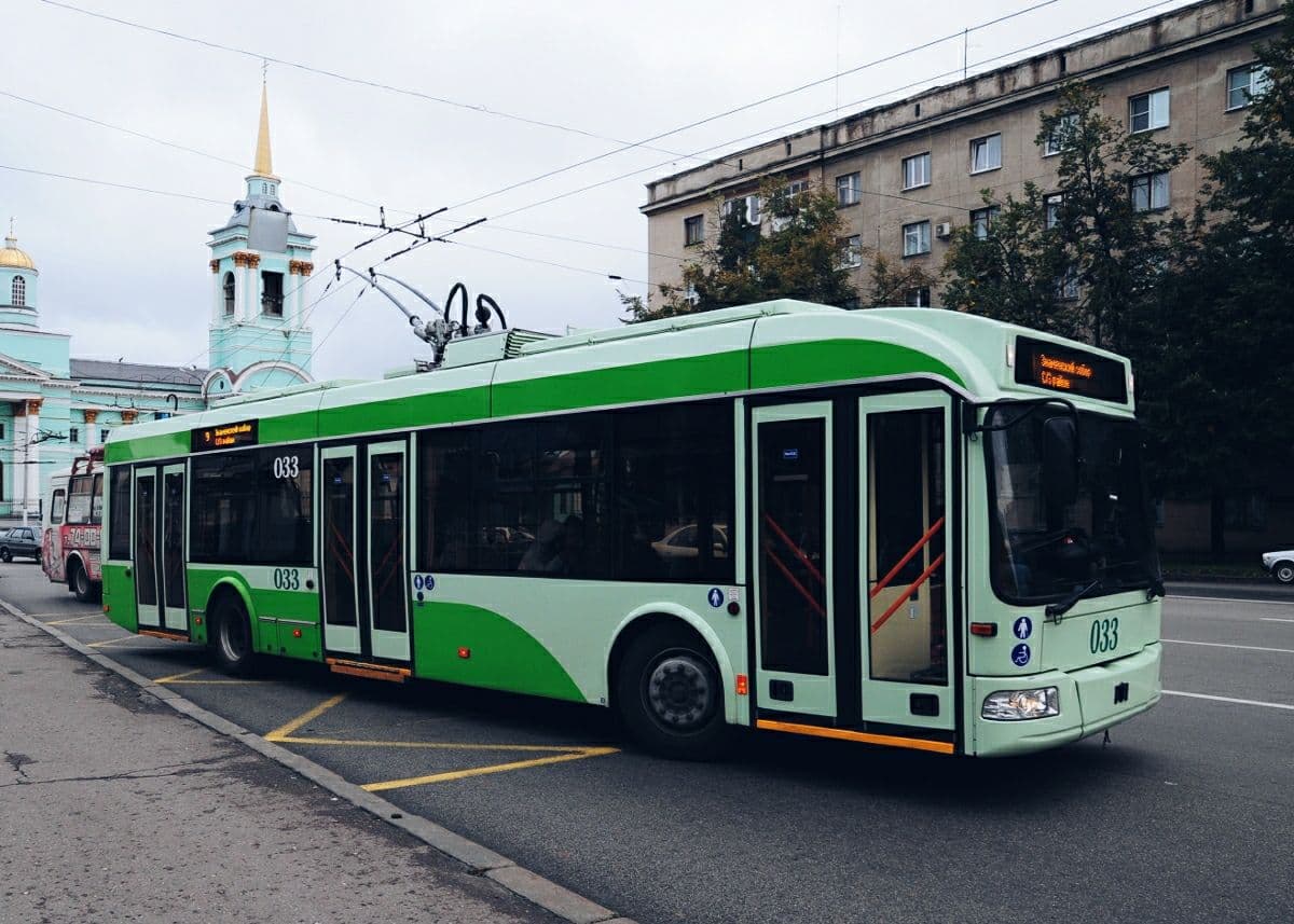 Курский транспорт. Пассажирский транспорт Курск. Курский общественный транспорт. Новый транспорт в Курске. Курск городской автобус.