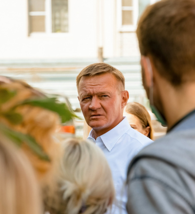 Курский губернатор подписал закон о выплатах семьям с детьми в возрасте от 8 до 17 лет
