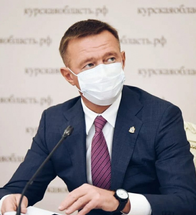 Курский губернатор выступил против позиции КПРФ по QR-кодам