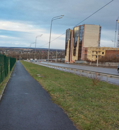 В Курске на улице Перекальского изменили дорожную разметку после жалоб автомобилистов губернатору