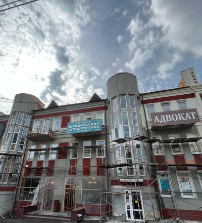В Курске начали восстанавливать дом с аркой 1936 года на улице Дзержинского