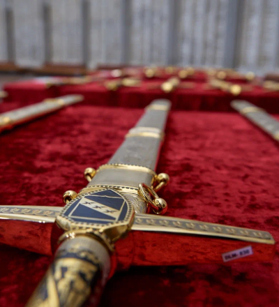 Курску как Городу воинской славы вручили памятный Меч Победы