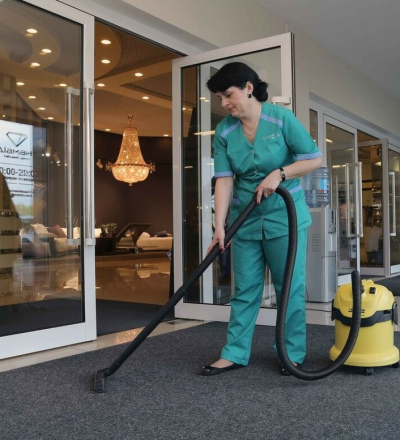 Прокуратура ЦАО Курска направила в суд уголовное дело о невыплате зарплаты сотруднику клининга