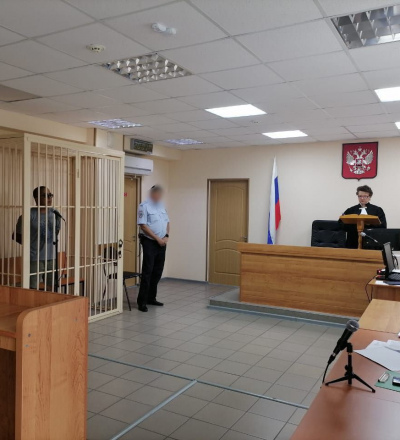 В Курчатове заключили под стражу парней, избивших росгвардейцев в клубе «Абриколь»