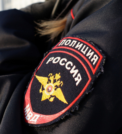 Курянина привлекут к ответственности за пьяный дебош и мусор на площадке