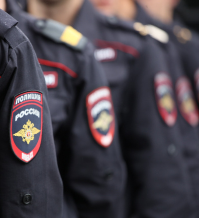 В Железногорске полицейские задержали сбытчиков крупной партии героина