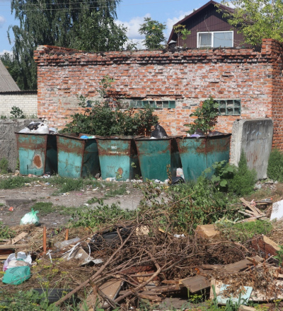 Местная администрация переложила ответственность за уборку контейнерных площадок в Прямицыно на «Экопол»