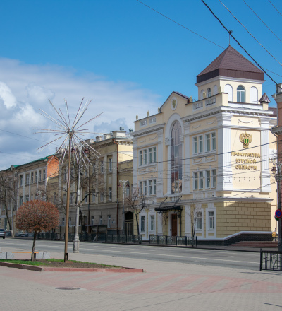 В Курске суд обязал дорожный комитет привести в порядок дороги на улице Магистральной и проспекте Победы